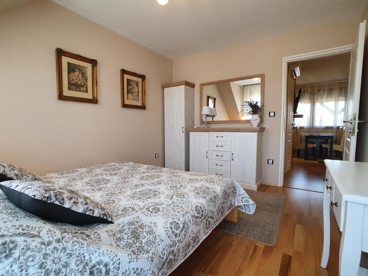 Dorci Apartman Keszthely Esterno foto